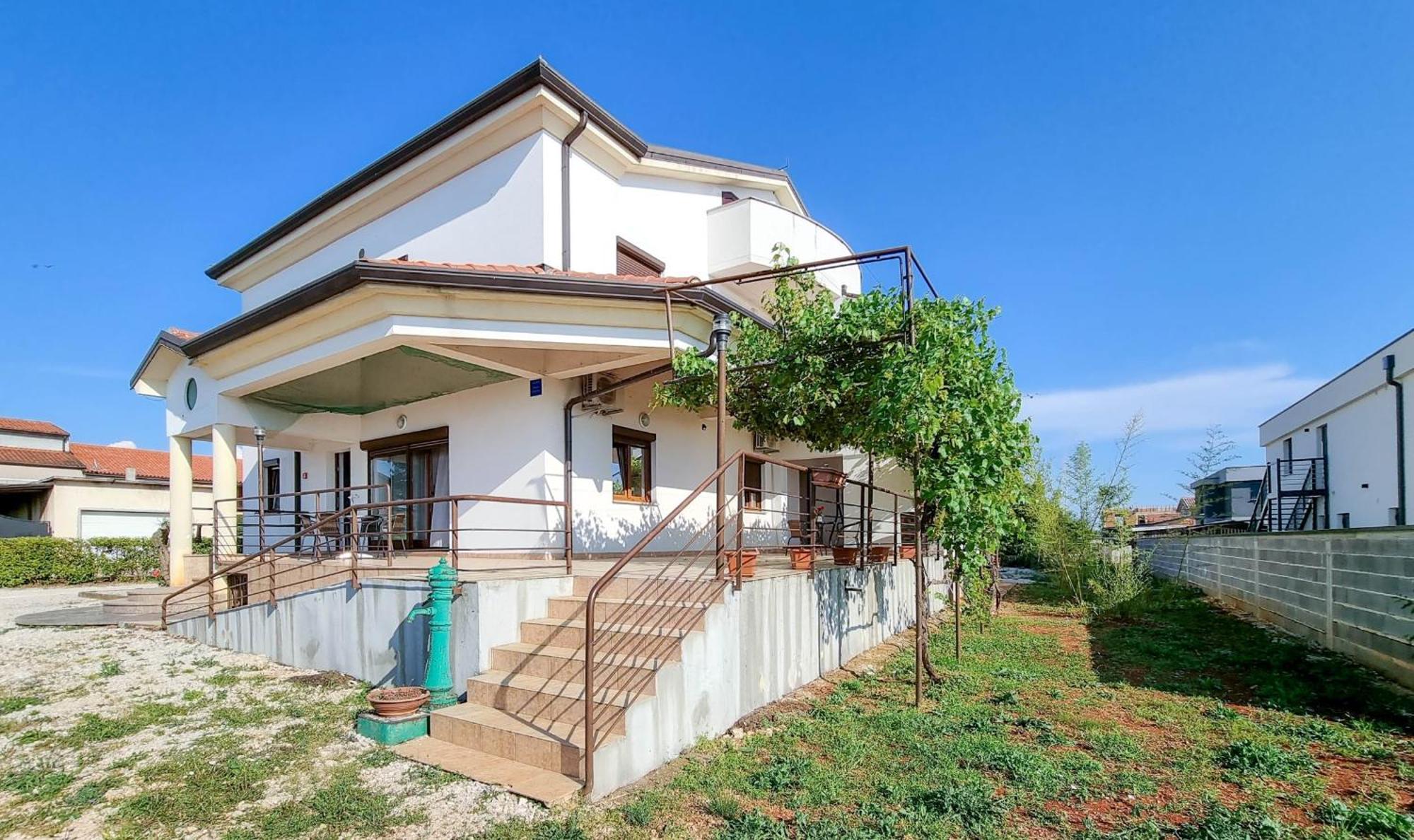 Dani Apartment อูมัค ภายนอก รูปภาพ