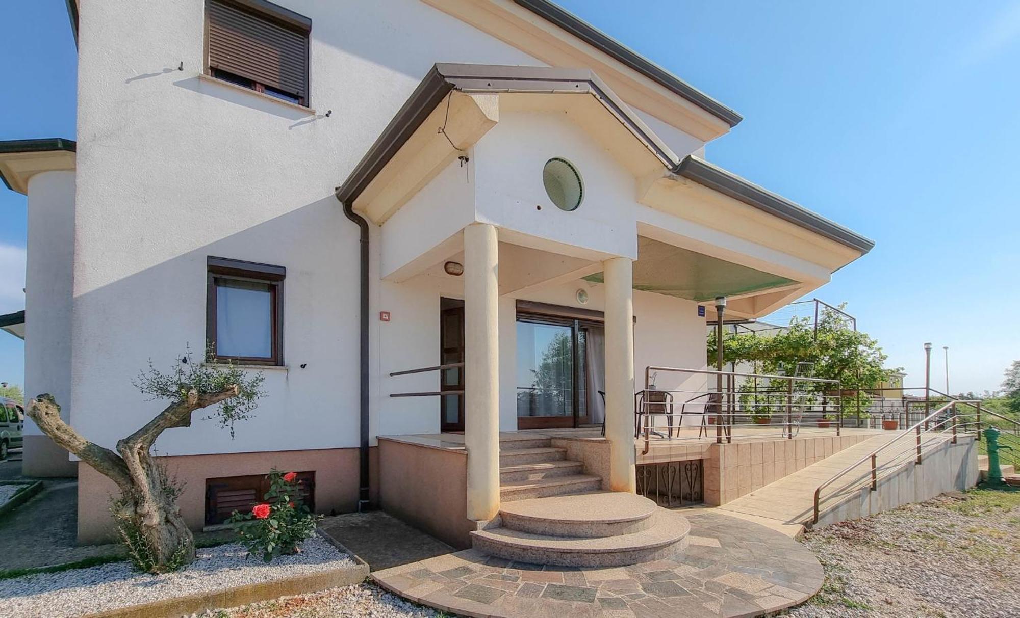 Dani Apartment อูมัค ภายนอก รูปภาพ